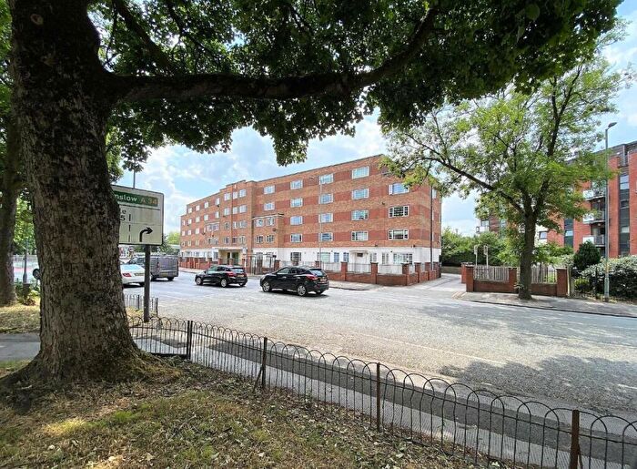 1 Bedroom Apartment To Rent In Parrs Wood Court, Wilmslow Road, Manchester, M20
