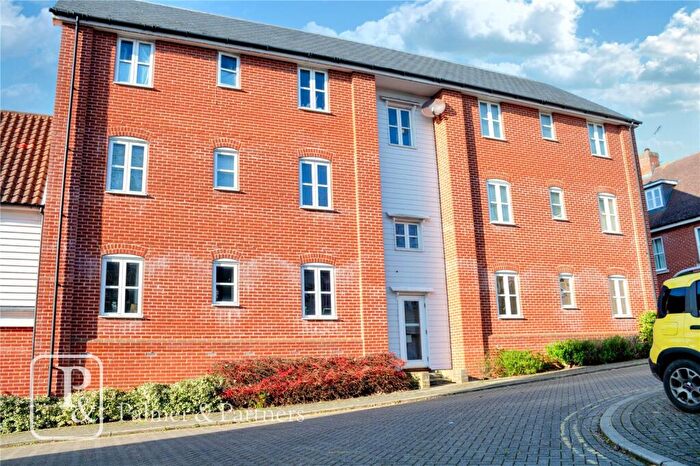 2 Bedroom Apartment To Rent In Groves Close, Colchester, Essex, CO4
