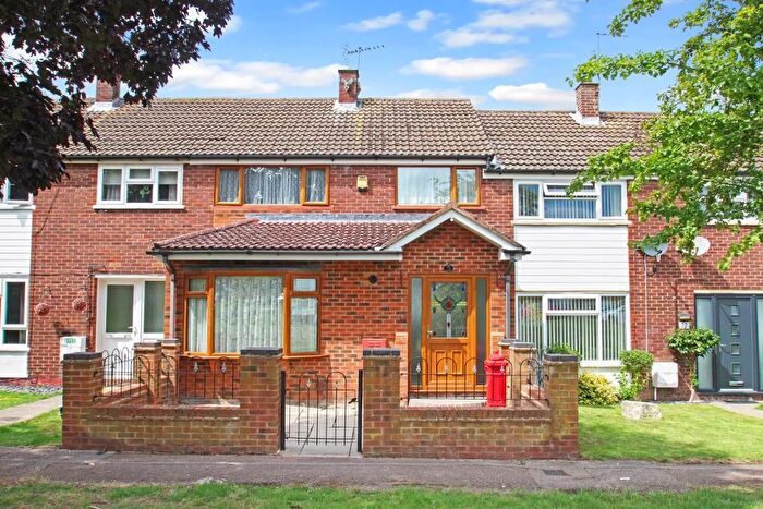 3 Bedroom Terraced House For Sale In Middlesex Drive, Bletchley, Milton Keynes, MK3