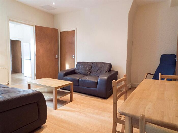 2 Bedroom Flat To Rent In £pppw - Shortridge Terrace, Jesmond, NE2