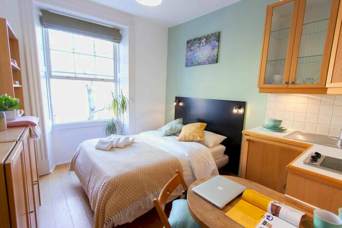 Studio To Rent In - Cartwright Gardens, Bloomsbury, London, WC1H