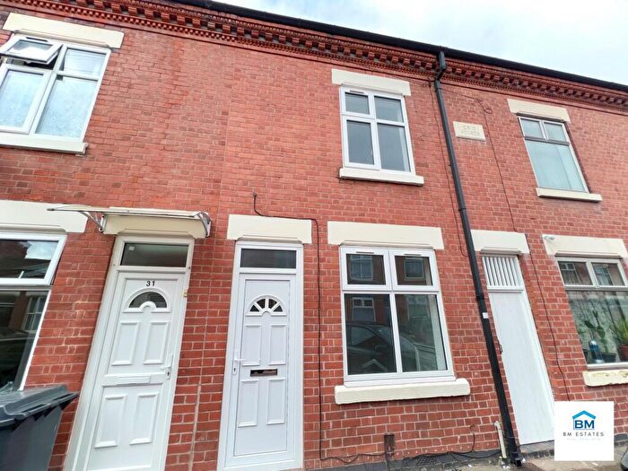 3 Bedroom Terraced House To Rent In Woodland Road, Leicester, LE5