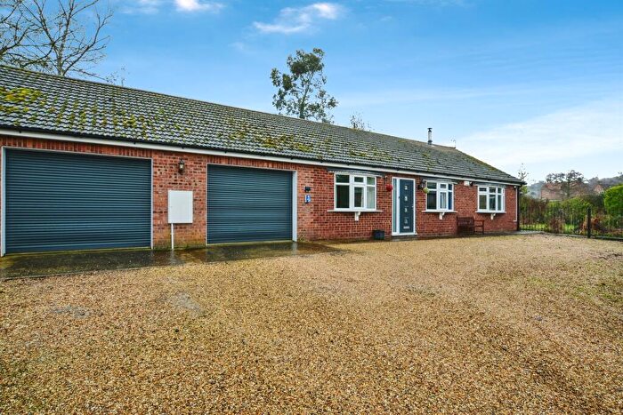 4 Bedroom Detached Bungalow For Sale In Main Road, West Keal, Spilsby, PE23