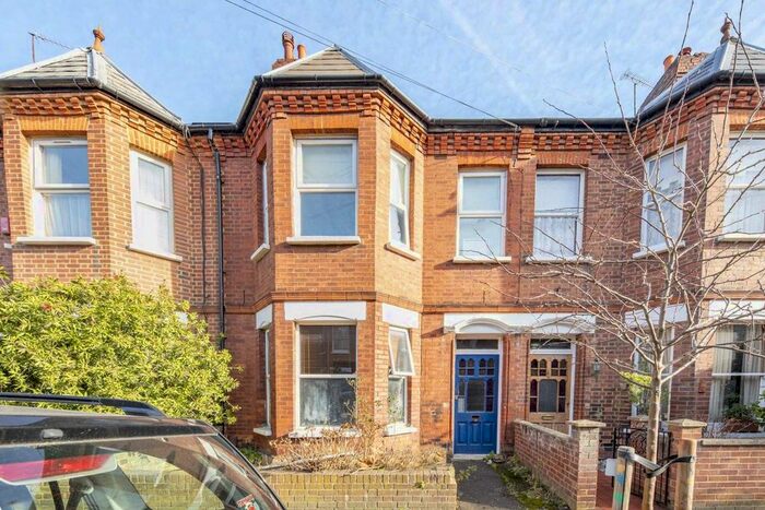 2 Bedroom Flat To Rent In Salisbury Road, Richmond, TW9