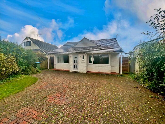 3 Bedroom Bungalow To Rent In Limmer Lane, Bognor Regis, West Sussex, PO22