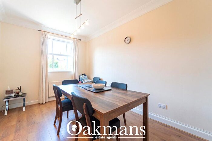3 Bedroom Terraced House For Sale In Courtlands Close, Birmingham, West Midlands, B5