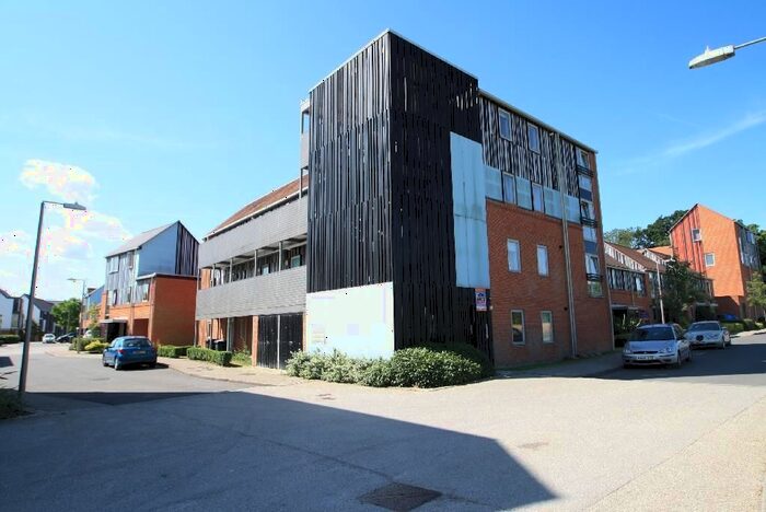 2 Bedroom Flat To Rent In Milestone Road, Newhall, Harlow, CM17