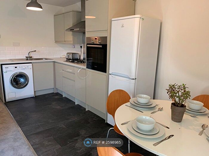 2 Bedroom Flat To Rent In Nelson Crescent, Ramsgate, CT11