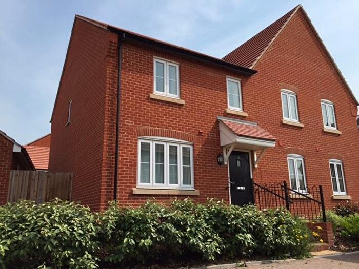 3 Bedroom Semi Detached House To Rent In Great Western Park, Didcot, OX11