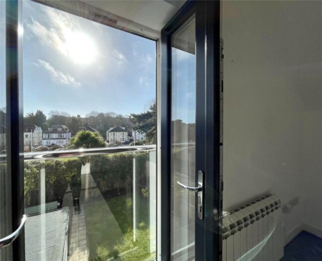 1 Bedroom Flat For Sale In Southcote Road, Bournemouth, Dorset, BH1