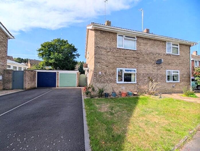 3 Bedroom Semi-Detached House For Sale In Gardiner Close, Bury St. Edmunds, IP33