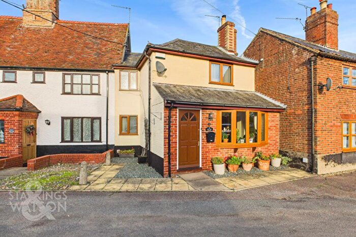 4 Bedroom Terraced House For Sale In Station Road, Earsham, Bungay, NR35