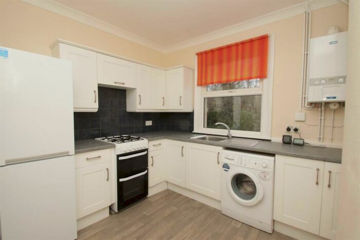 1 Bedroom Flat To Rent In Lytton Avenue, Palmers Green, N13