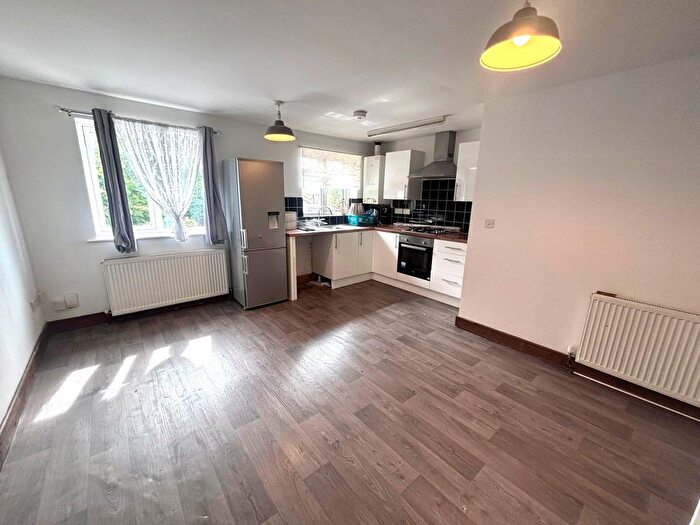 2 Bedroom Flat To Rent In Alice Smith Square, Littlemore, Oxford, OX4