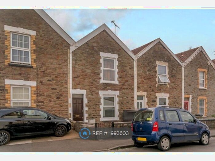 2 Bedroom Terraced House To Rent In Grove Avenue, Bristol, BS16