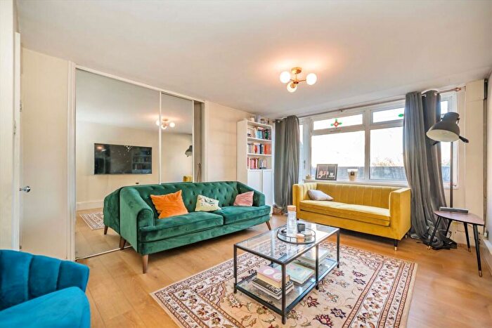 2 Bedroom Flat To Rent In Copenhagen Street, London, N1