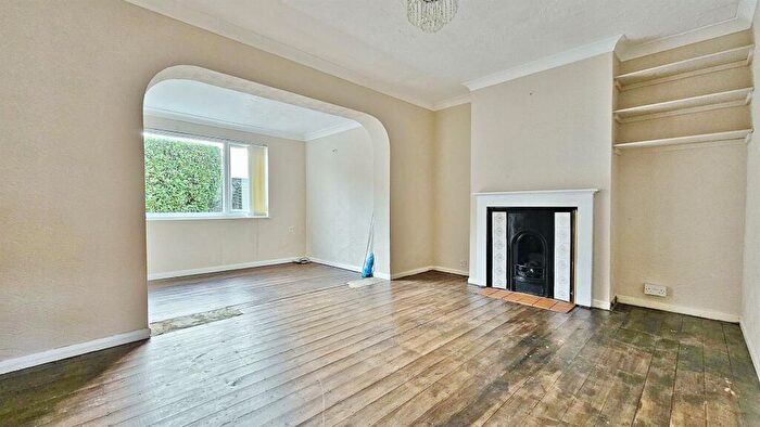 2 Bedroom Semi-Detached Bungalow For Sale In Temple Close, Frinton-On-Sea, CO13