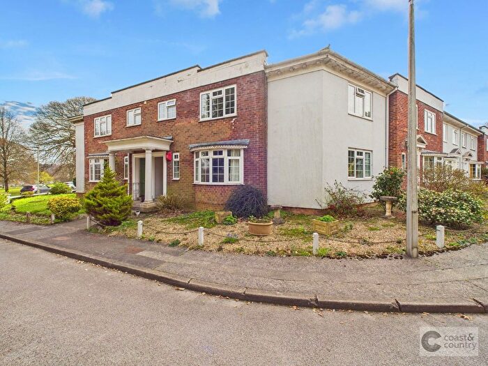 1 Bedroom Flat For Sale In Broadmeade Court, Forde Park, Newton Abbot, TQ12