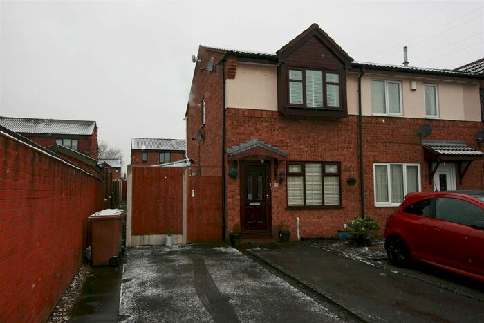 2 Bedroom End Of Terrace House To Rent In Barford Close, Wednesbury, WS10