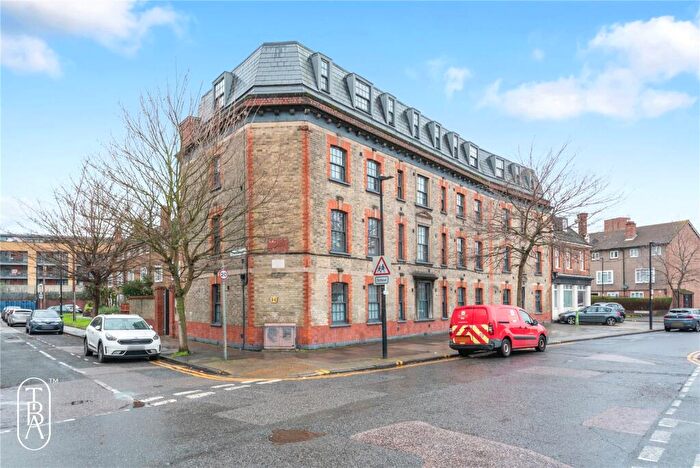 4 Bedroom Apartment To Rent In Chadbourn Street, London, E14