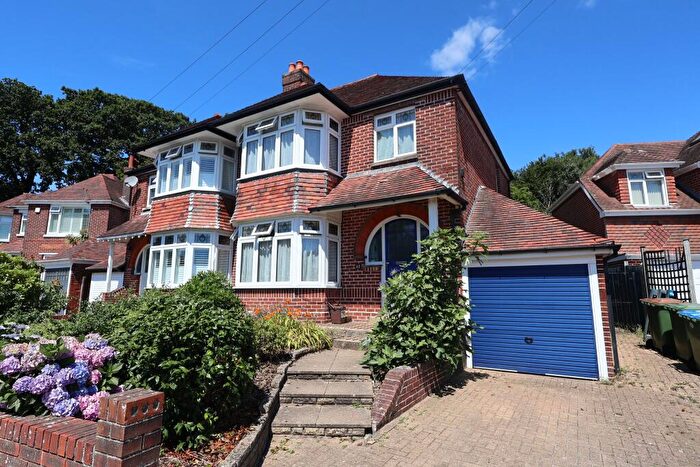 3 Bedroom Semi-Detached House For Sale In Bitterne, Southampton, SO19
