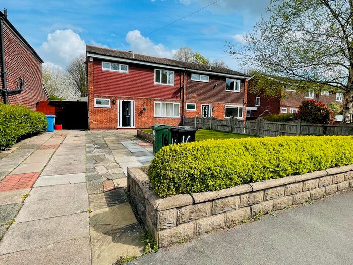 3 Bedroom Semi Detached House For Sale In Lindsell Road, Altrincham, WA14