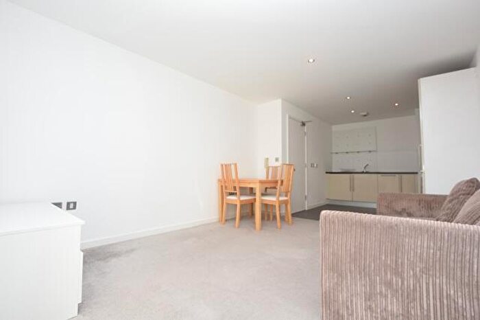 2 Bedroom Apartment To Rent In Draymans Court, Ecclesall Road, Sheffield, S11