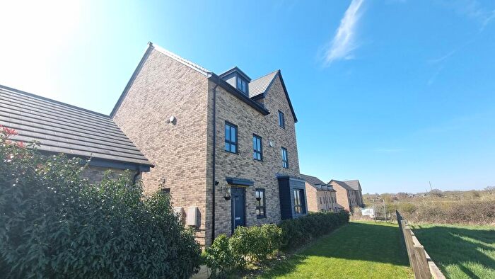 4 Bedroom House To Rent In Chaddington Strand, Swindon, SN1