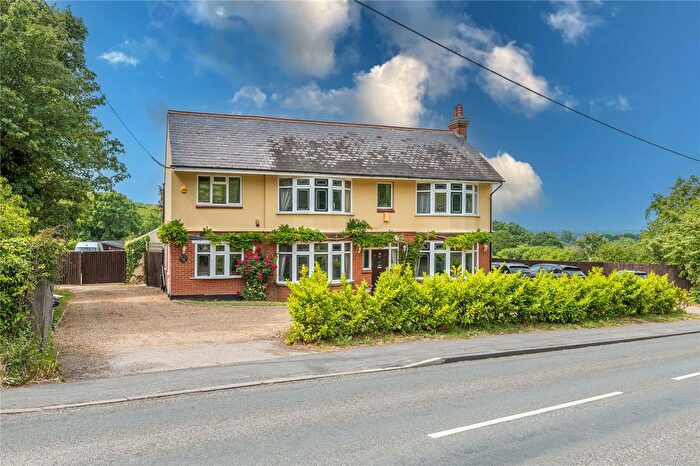 5 Bedroom Detached House For Sale In Greensward Lane, Hockley, Essex, SS5