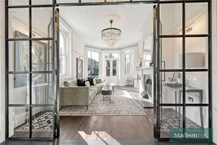 5 Bedroom Detached House To Rent In Queens Road, Buckhurst Hill, Essex, IG9