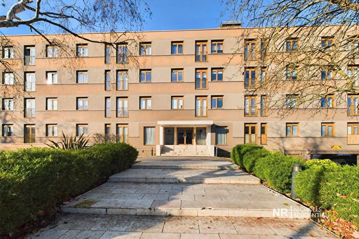 2 Bedroom Flat To Rent In London Road, North Cheam, Sutton, Surrey., SM3