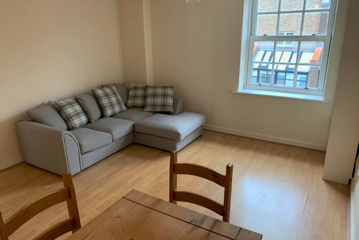 2 Bedroom Flat For Sale In Rotherhithe Street, Rotherhithe, London, SE16