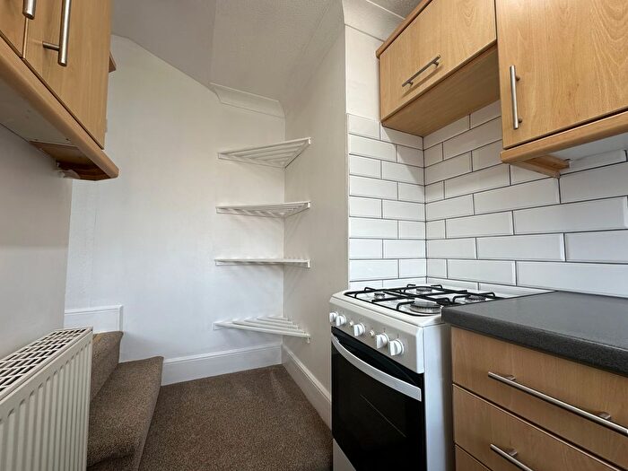 2 Bedroom Flat To Rent In Albany Road, Bexhill-On-Sea, TN40