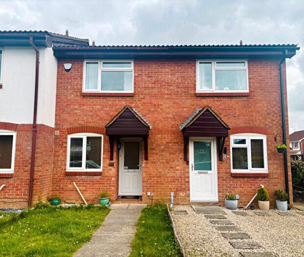 2 Bedroom House To Rent In Walker Gardens, Grange Park, Hedge End, SO30