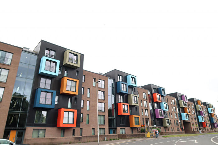 2 Bedroom Flat To Rent In Golspie Street, Govan, G51