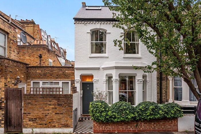 3 Bedroom End Of Terrace House For Sale In Bothwell Street, London, W6