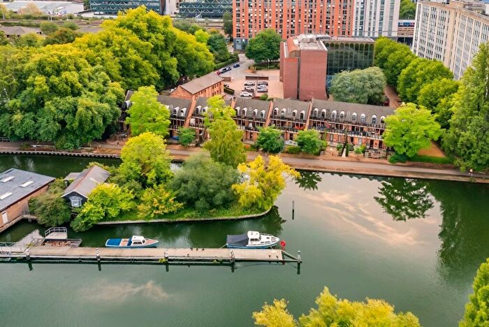1 Bedroom Flat For Sale In Kingfisher Place, Reading, RG1