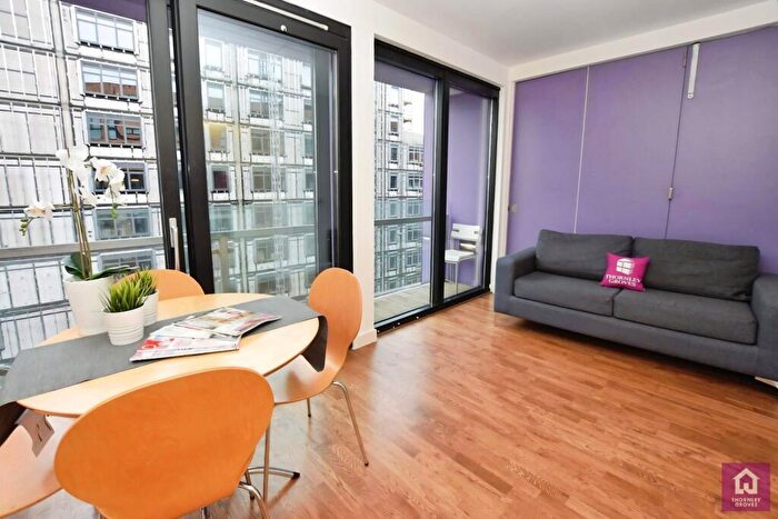 1 Bedroom Flat To Rent In Chips Building, Lampwick Lane, New Islington, Manchester, M4