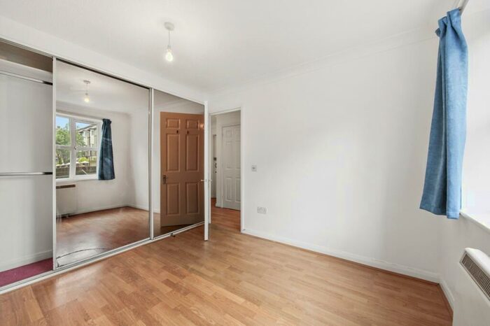 1 Bedroom Flat To Rent In Cornwallis Square, Cornwallis Road, Archway, N19