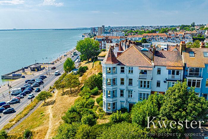 2 Bedroom Flat To Rent In San Remo Parade, Westcliff-On-Sea, SS0