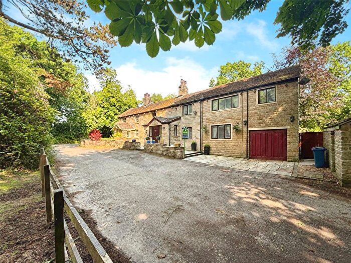 4 Bedroom Semi-Detached House For Sale In Bowfields Lane, Balderstone, Blackburn, Lancashire, BB2