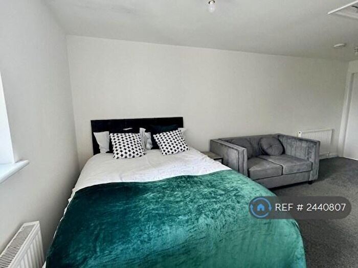 1 Bedroom Flat To Rent In St. Albans Road, Leicester, LE2
