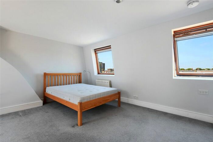 3 Bedroom Terraced House To Rent In Langthorne Street, Fulham, SW6