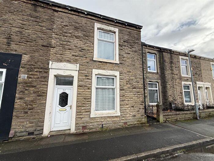 House To Rent In Commercial StreetRishton, BB1