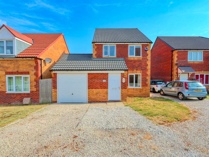 Houses for sale & to rent in S42 5UY, PARK ROAD, Holmewood & Heath