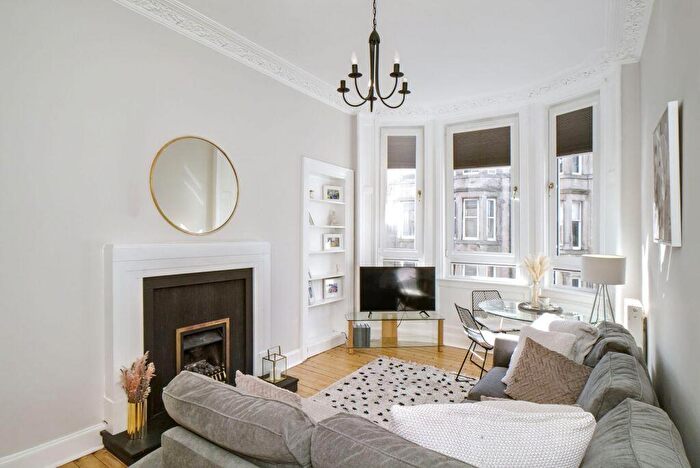 2 Bedroom Flat For Sale In / Easter Road, Leith, Edinburgh, EH7