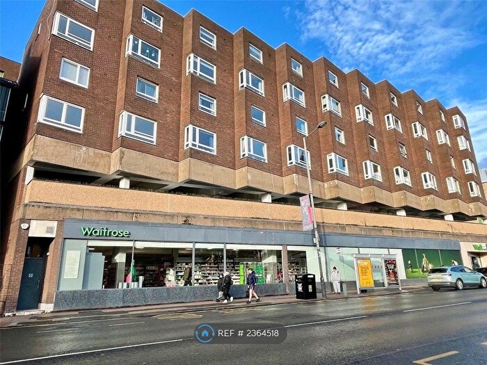 2 Bedroom Maisonette To Rent In Grosvenor Court, Glasgow, G12