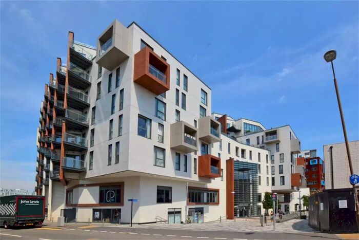 2 Bedroom Flat To Rent In Bellville House, Greenwich, SE10