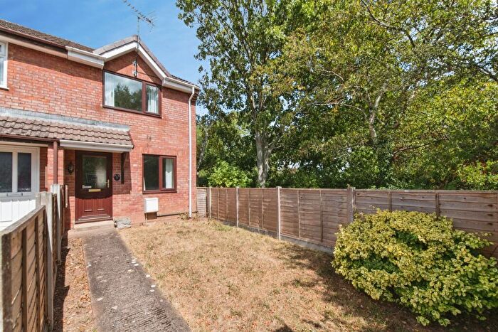 2 Bedroom End Of Terrace House For Sale In Hornbeam Close, Tiverton, EX16