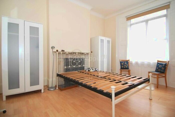 Studio To Rent In Sussex Way, Holloway N7